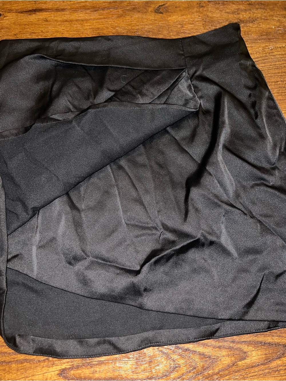 DO+BE Black Satin Mini Skirt Crossover Asymmetric Zippered Back Size L - Picture 2 of 6